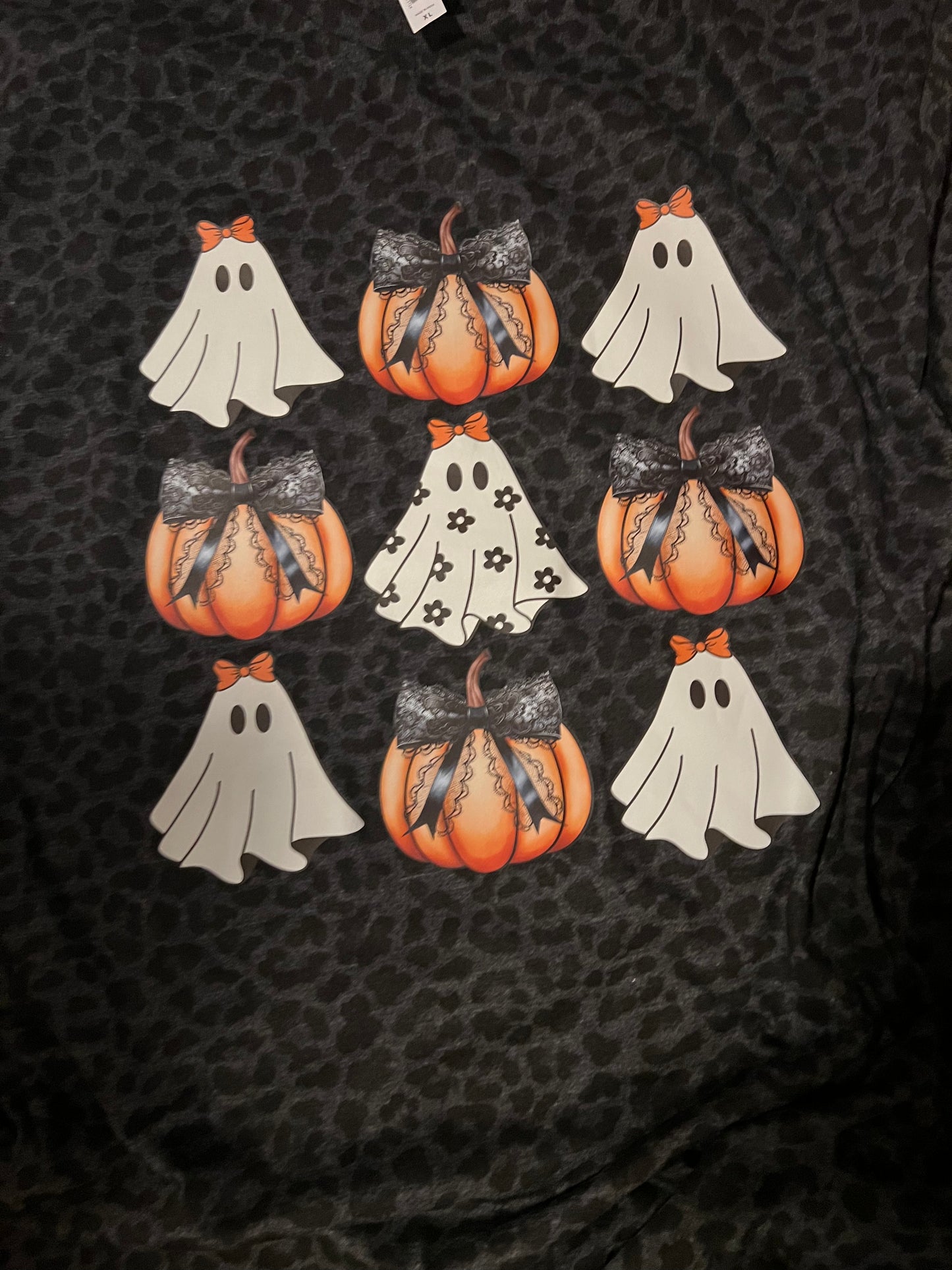 Black Leopard Halloween Ghost Pumpkin Coquette Bow T-Shirt